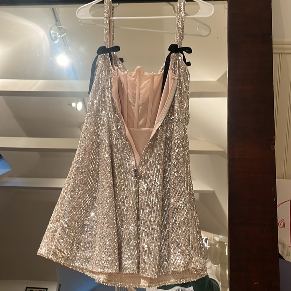 Size XS silver Candice mini dress- for love and lemons - Picture 4 of 5